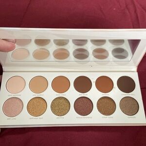 Morphe Jaclyn Hill Divine Neutrals palette